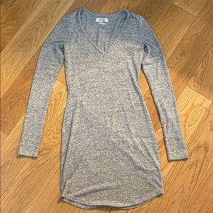 Aritzia form fitting long sleeve sweater dress